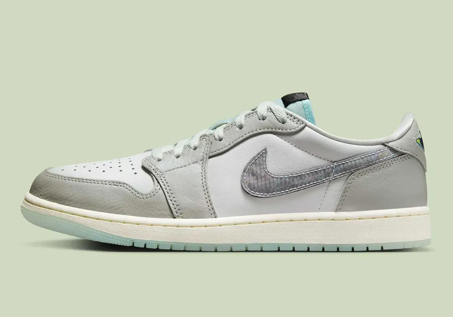 Air Jordan 1 Retro Low 