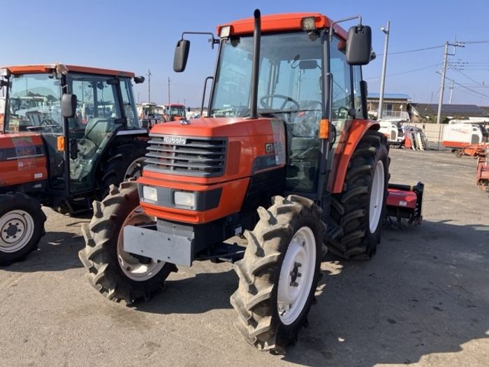 Kobota tractor Gm64