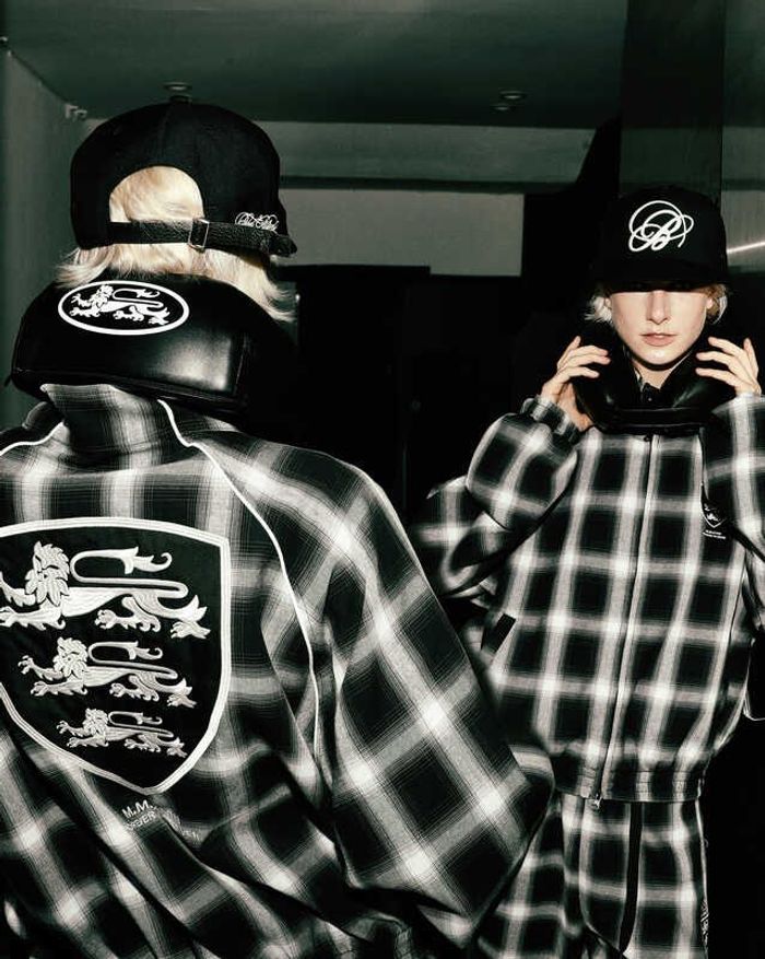 Mystic Leather Travel Pillow - Black