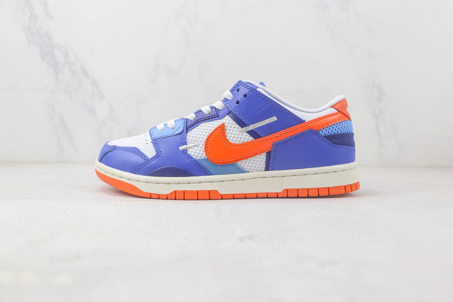  Nike Dunk Low Scrap Appears In Knicks 