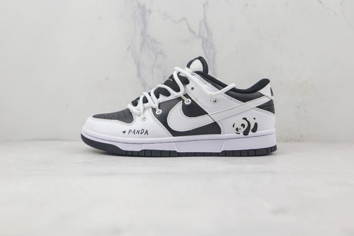  NIKE DUNK LOW RETRO Panda 