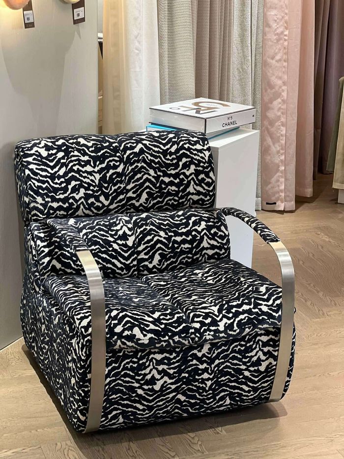 Zebra arm chair/Төмөртэй/