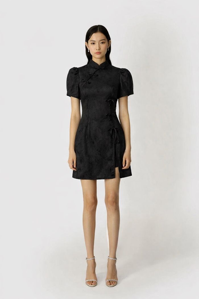 Бантиктай гоёлын дээл