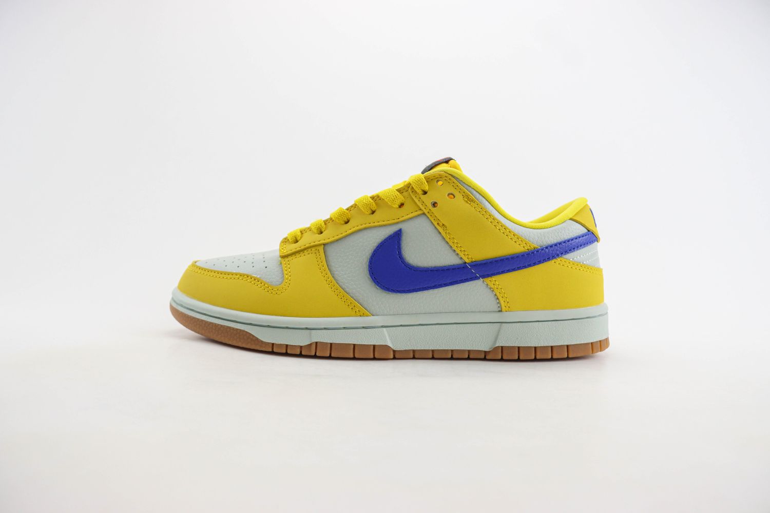 Dunk Low Next Nature Wheat Gold Royal 