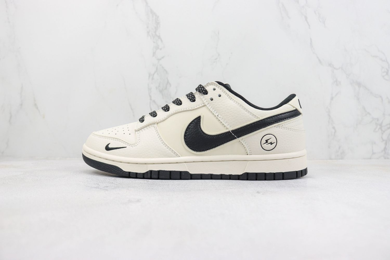 Nike SB Dunk Low Off White Black 
