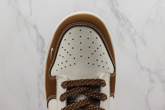 Tenis Nike Dunk Low - Bear Wow Bown