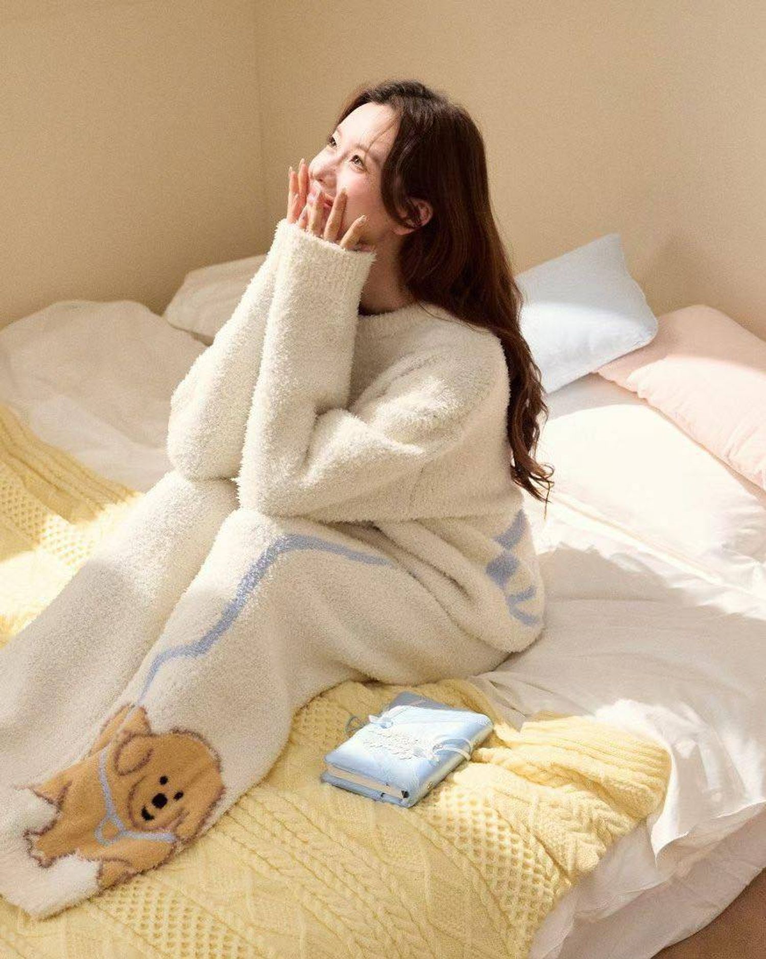 Эрэгтэй гэрийн зөөлөн, дулаан, сайн чанарын материалтай хос хувцас