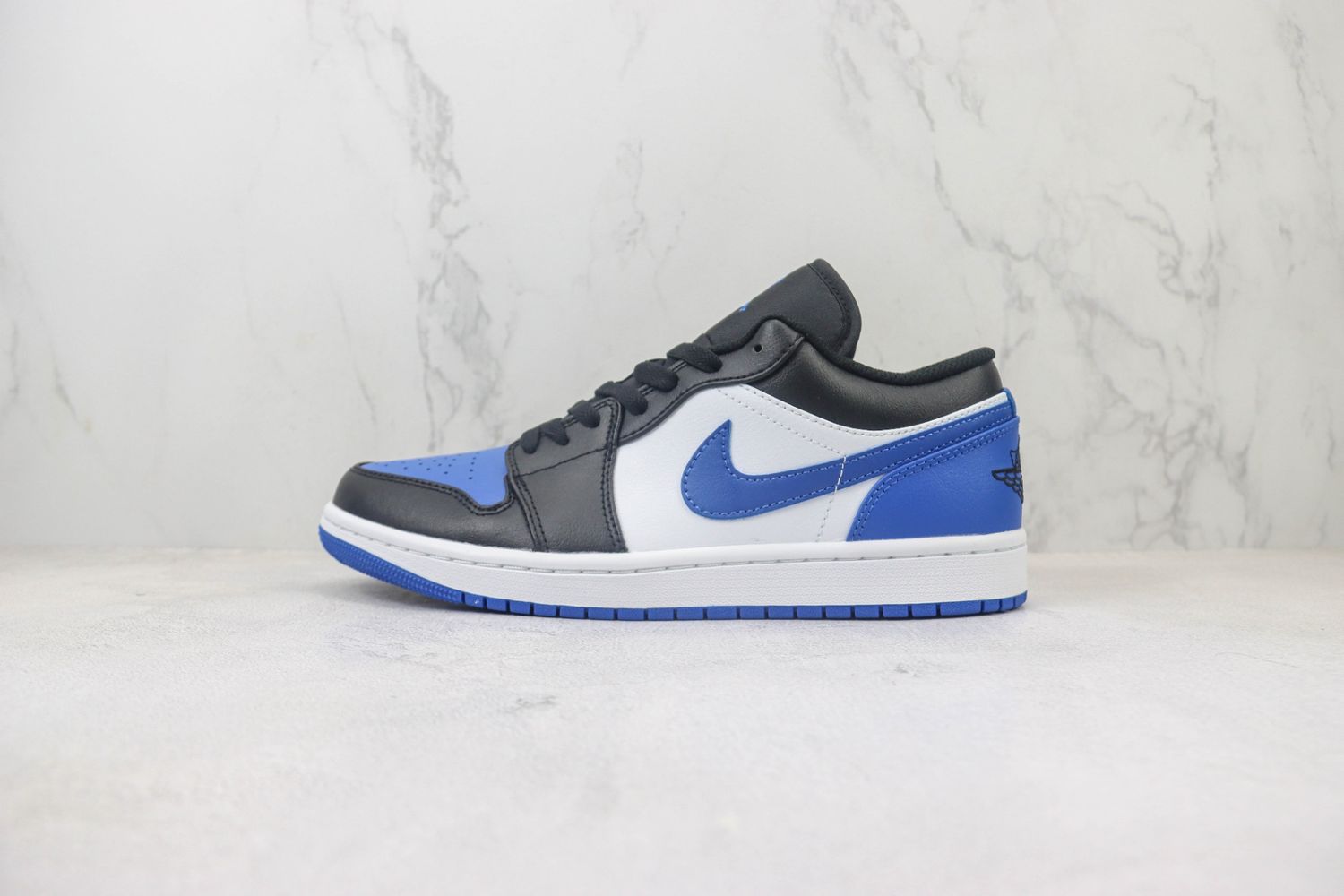 Jordan 1 Low Alternate Royal Toe