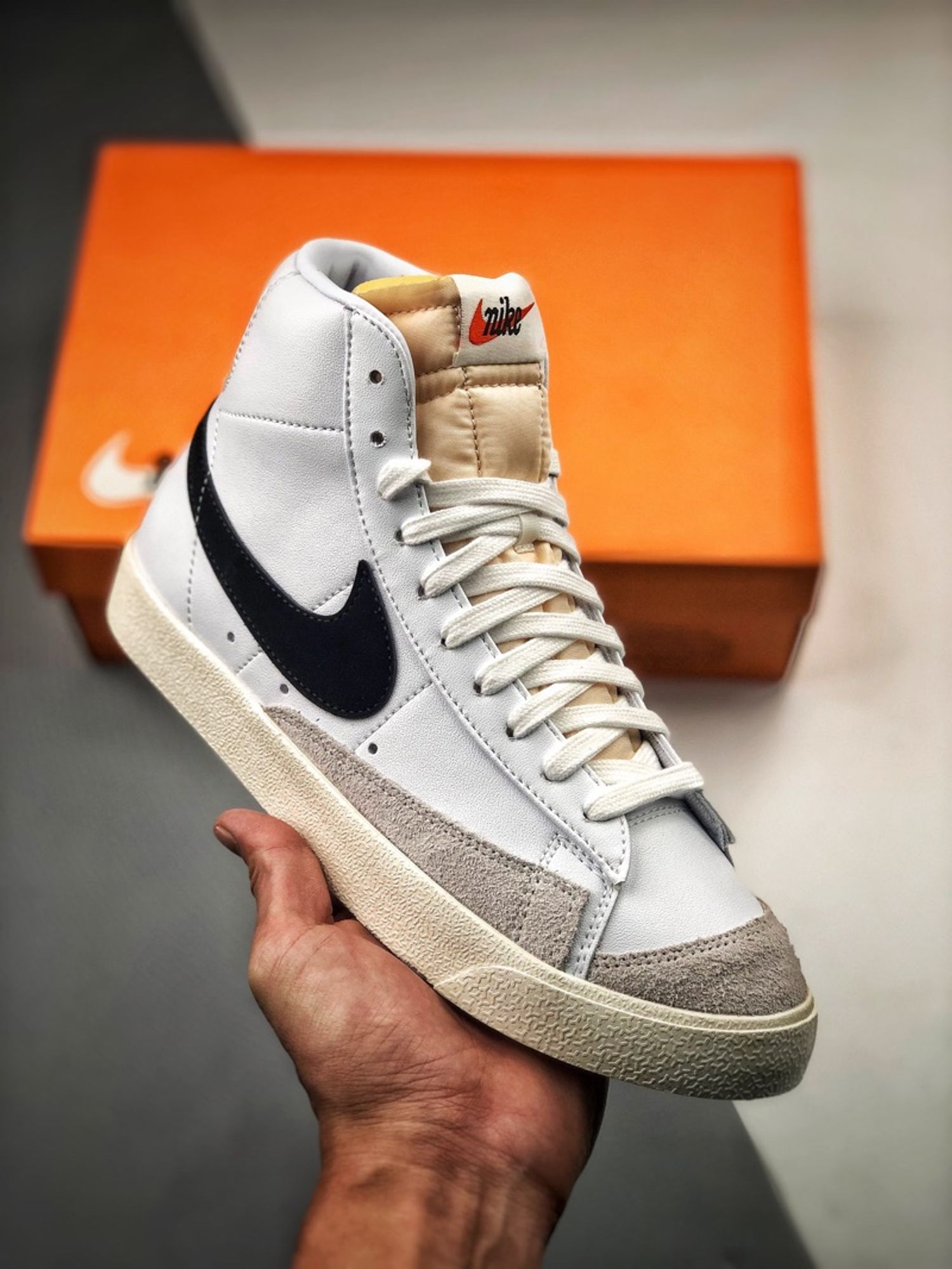 Nike Blazer Mid ‘77