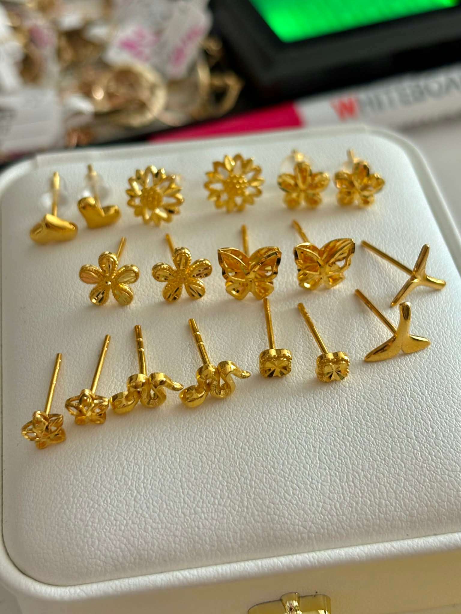 Цацаагийн дэлгүүр 