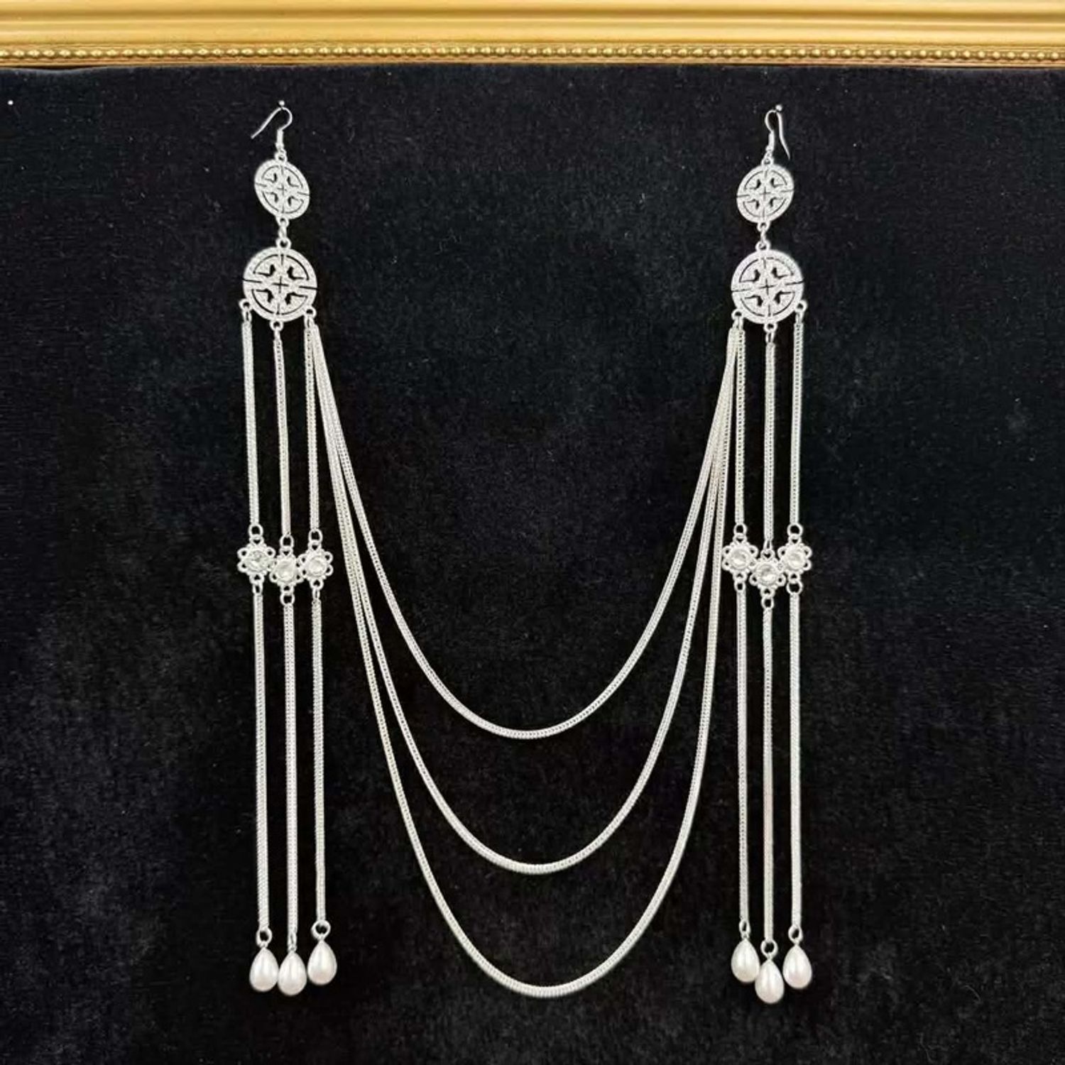 Монгол гоёл ээмэг