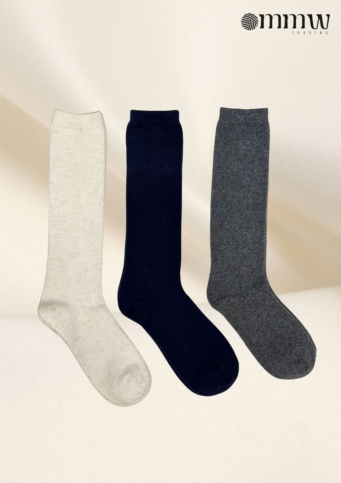 Урт нимгэн оймс