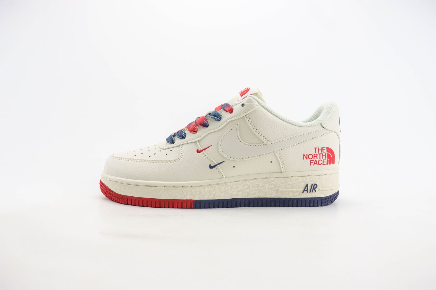 Nike Air Force 1 Low x the north face 47
