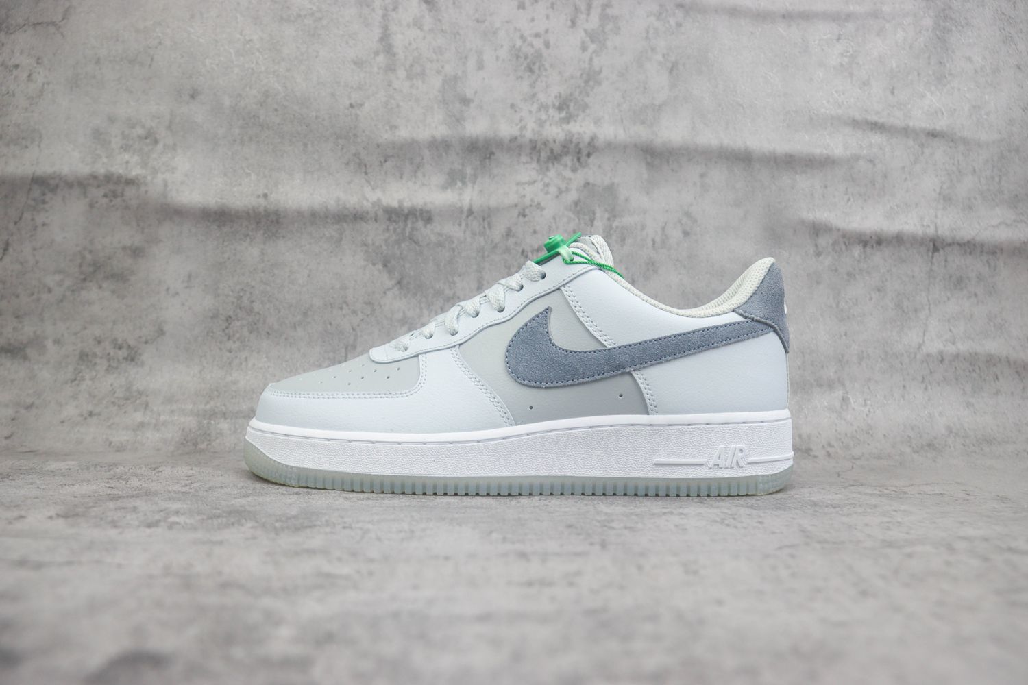 Nike Air Force 1 Low 374