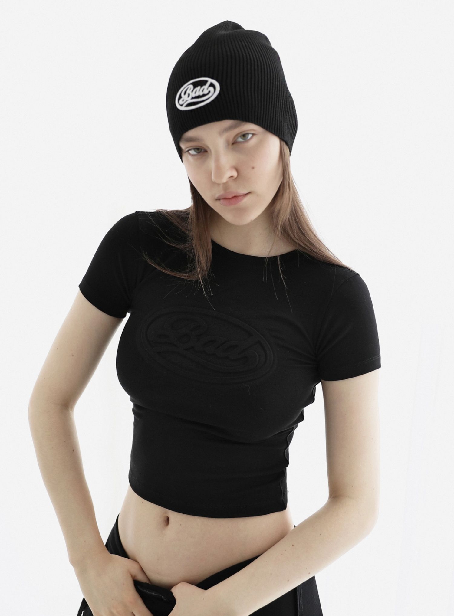 Oval Logo T-Shirt - Black