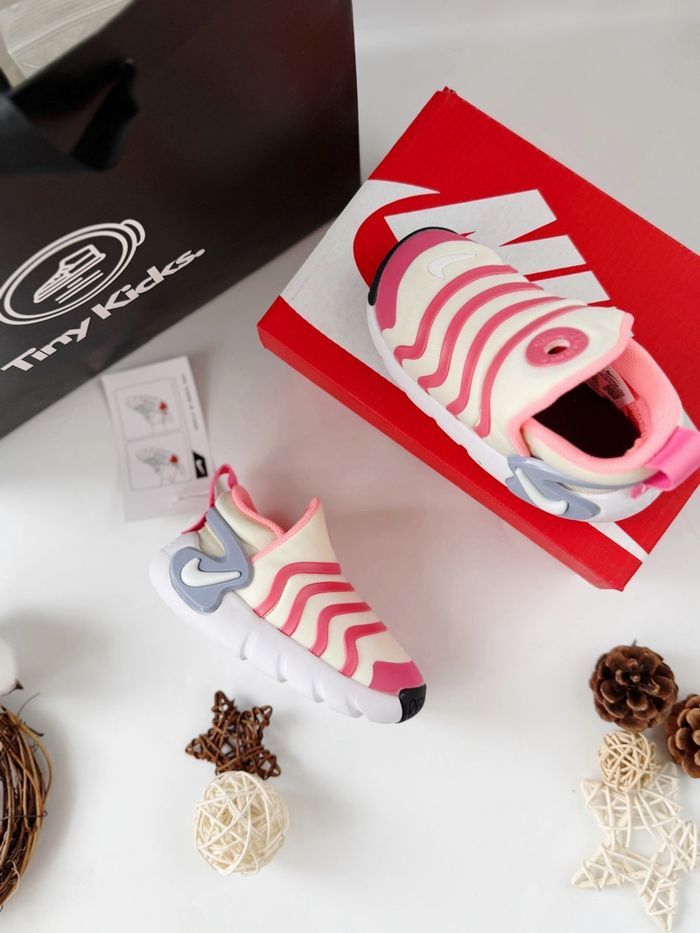 Nike Dynamo Go Pink