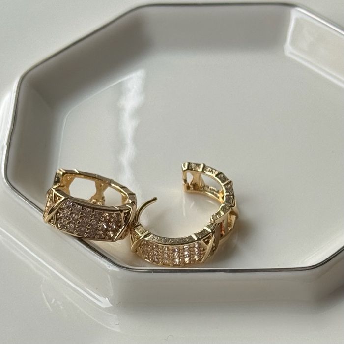 Small hoops