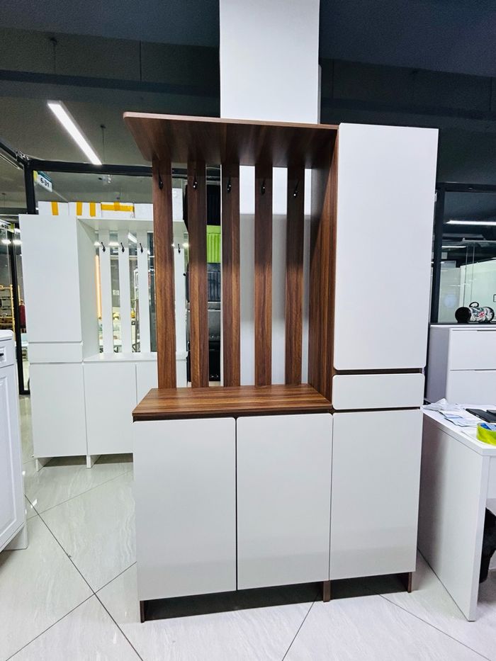 Үүдний шкаф 