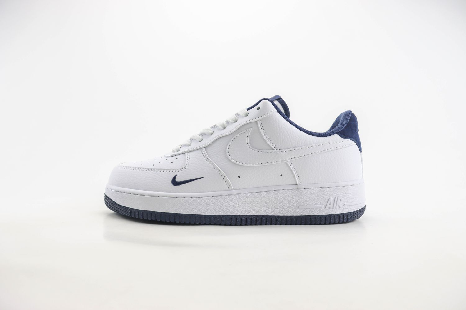Nike Air Force 1 Low white and blue