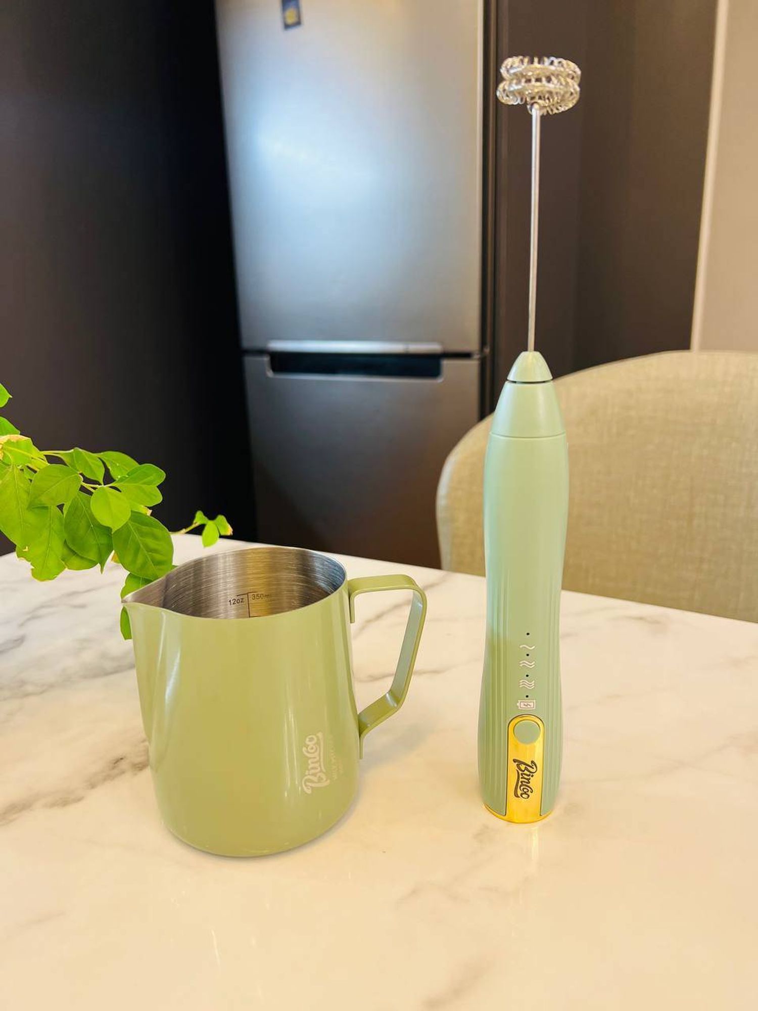 Сүүний сав, сүү хөөсрүүлэгч