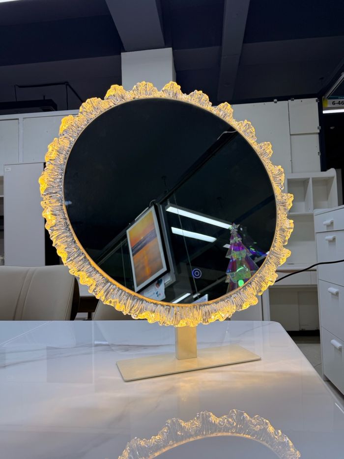 Гоо сайхны ширээний толь 