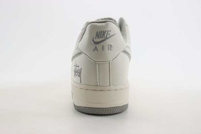 Nike Air Force 1 Low 239