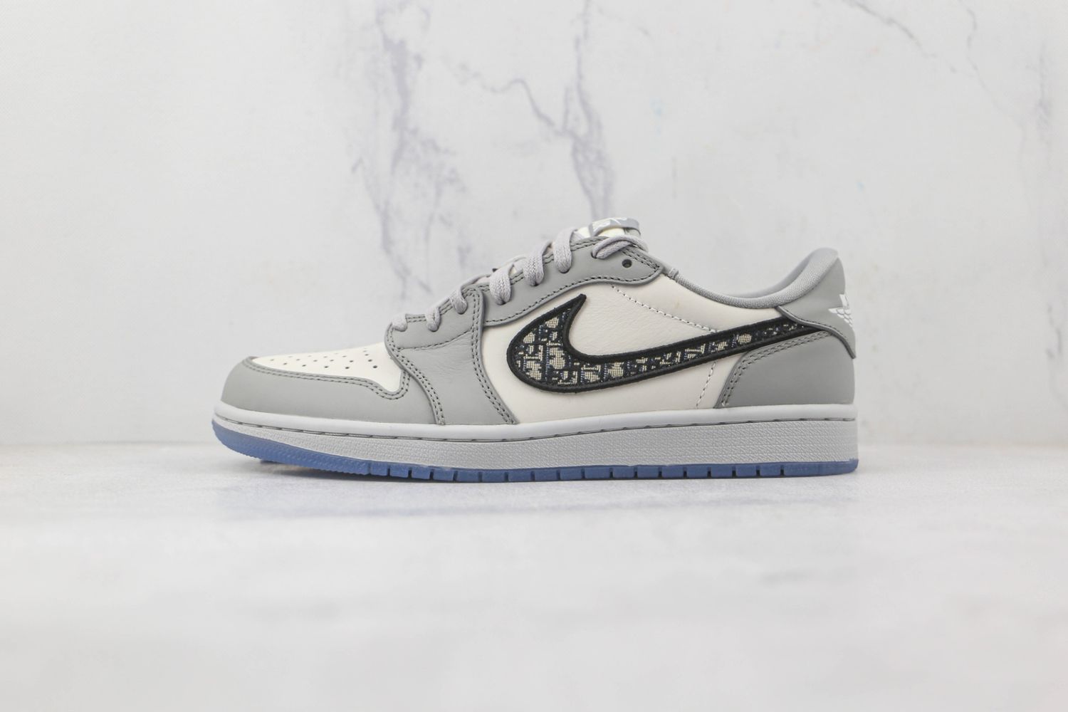 Jordan 1 Retro Low Dior