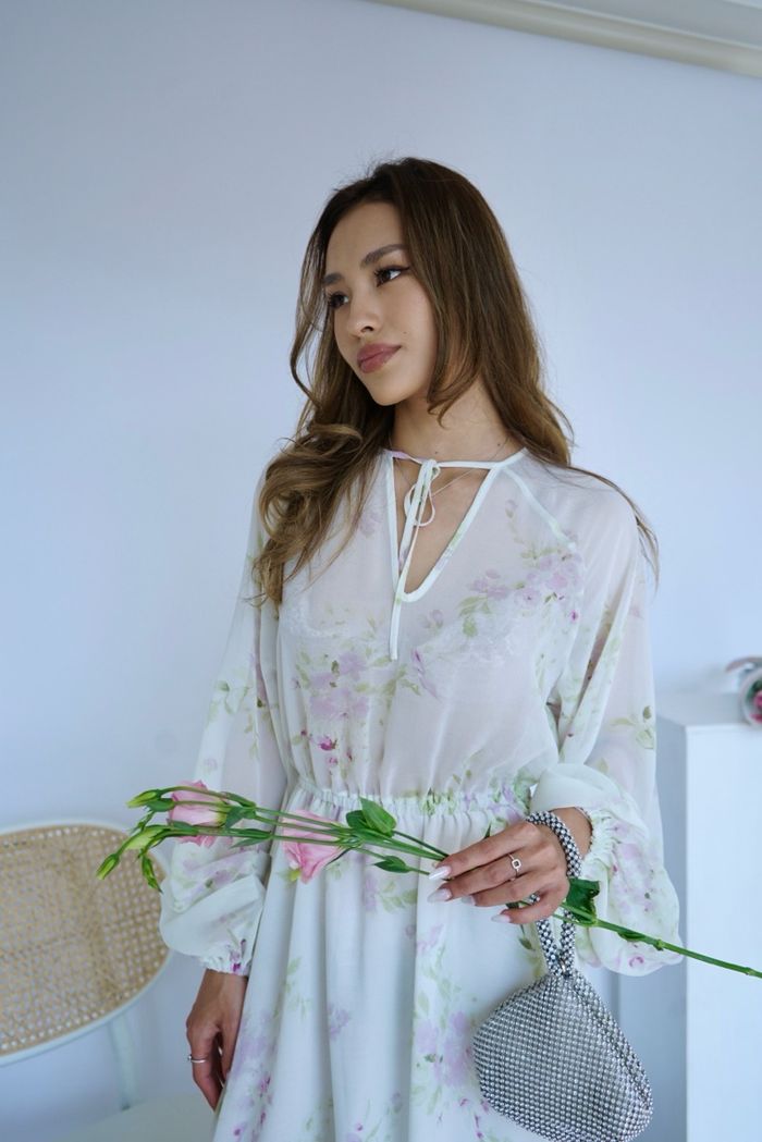 https://cdn.zochil.shop/cb74a144-4d99-46ef-9c25-015cce8b8dda_t700.jpg