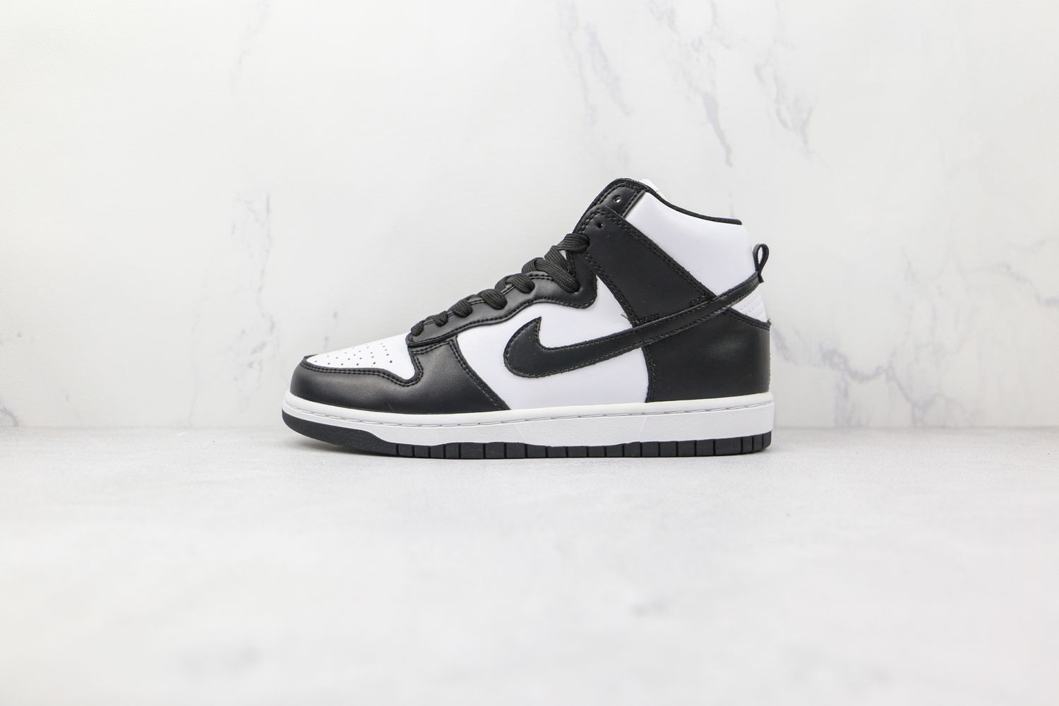 Nike Dunk High Black/Black-White