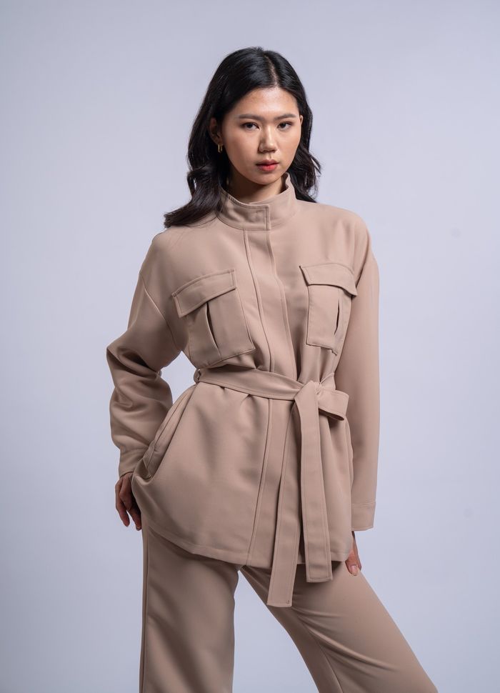 Бүстэй жакет