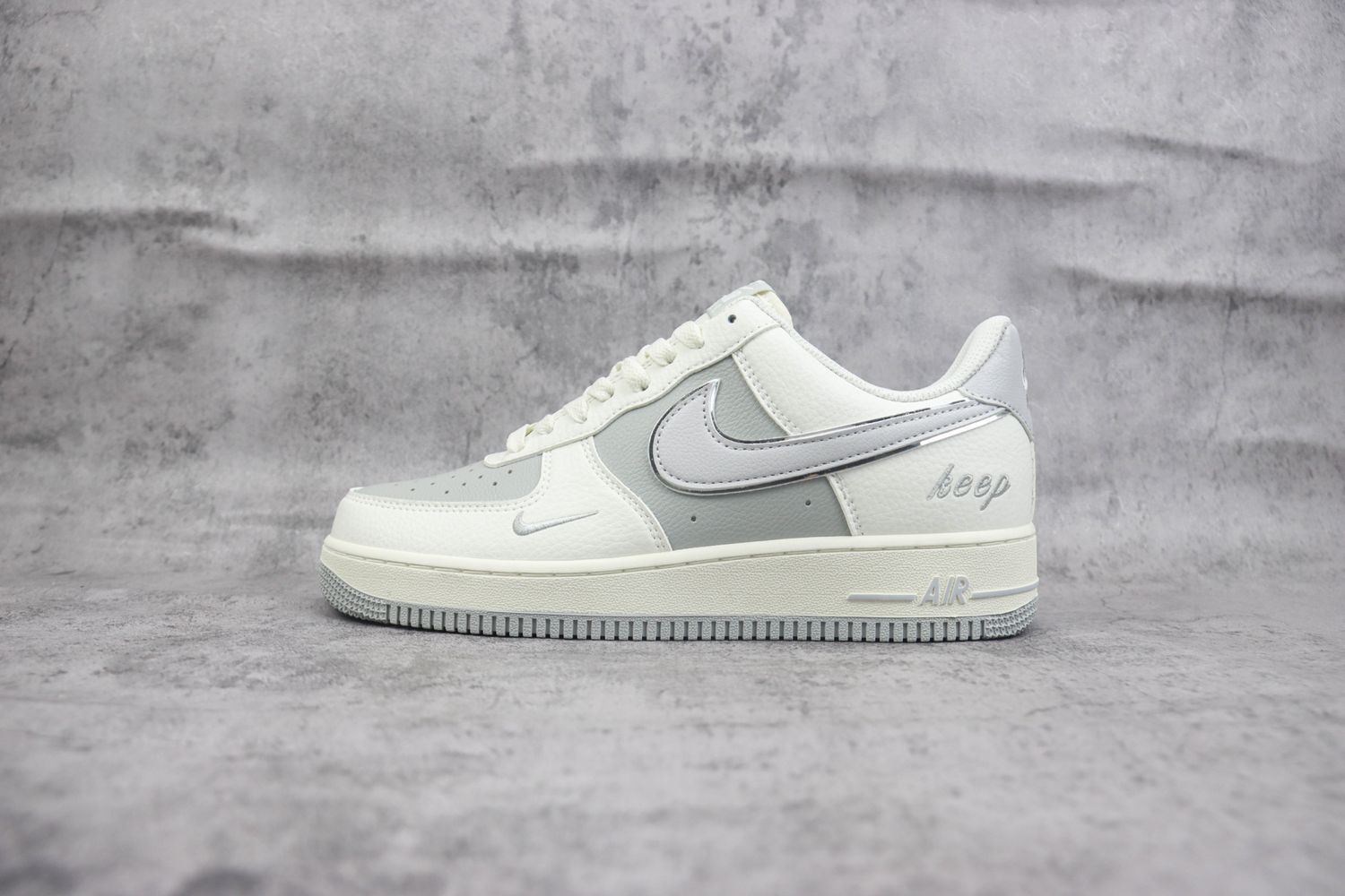 Nike Air Force 1 Low 384