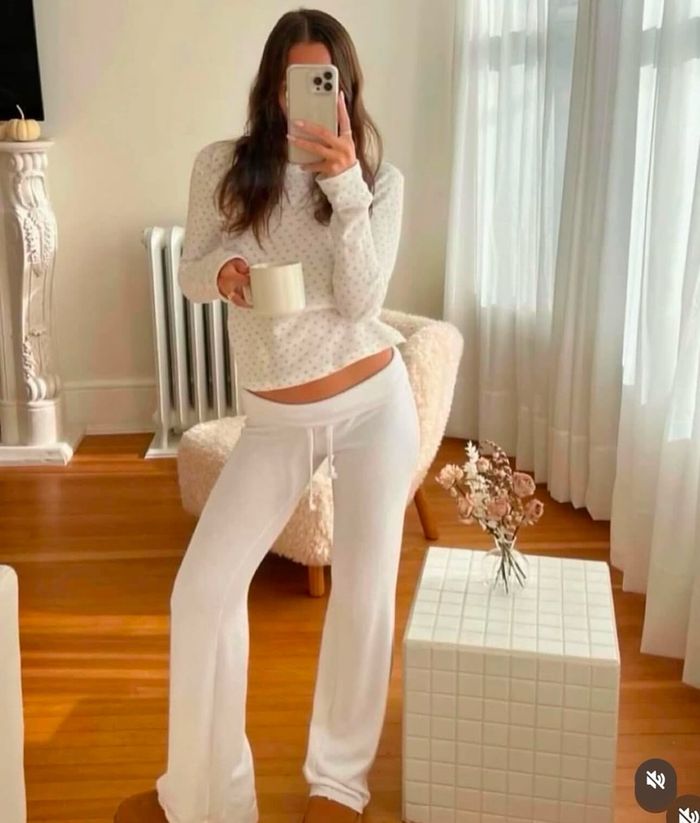 LOW WAIST SWEATPANTS (цагаан өнгө)