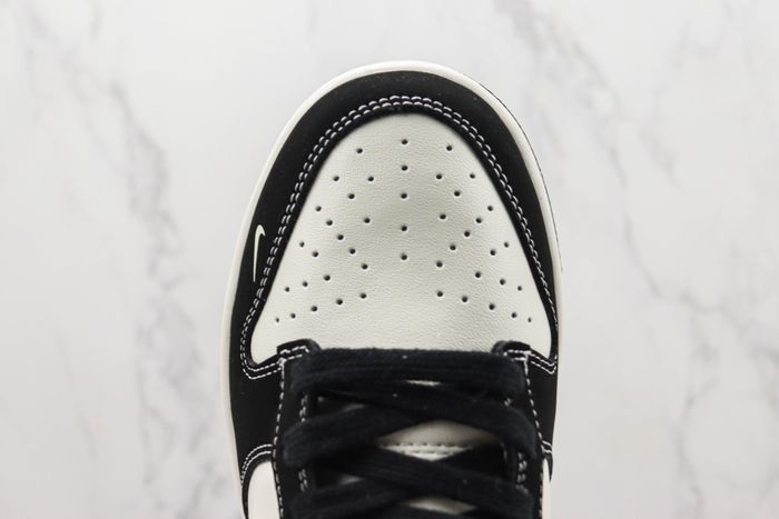 Nk SB Dunk Low x Carhartt 06