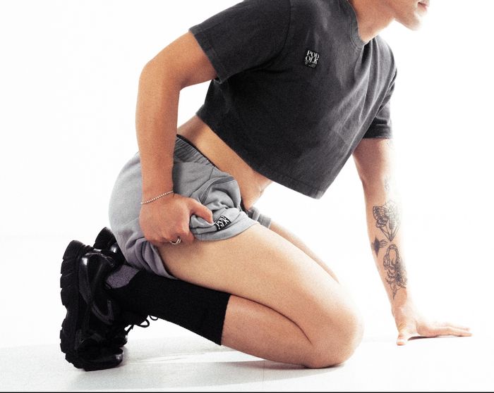 Light grey short