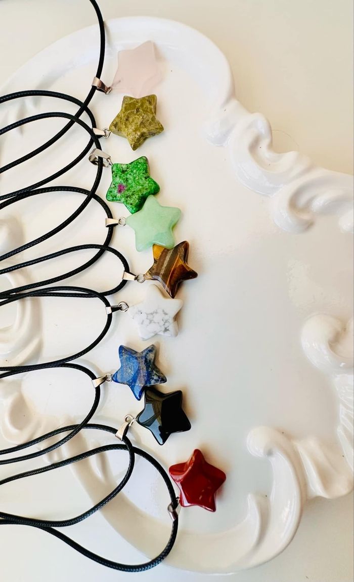 Од хэлбэрт чулуун зүүлт