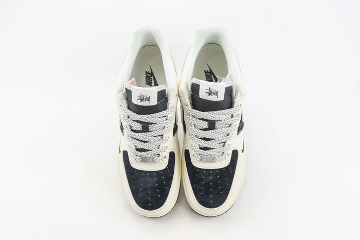 Nike Air Force 1 Low x Stussy 104