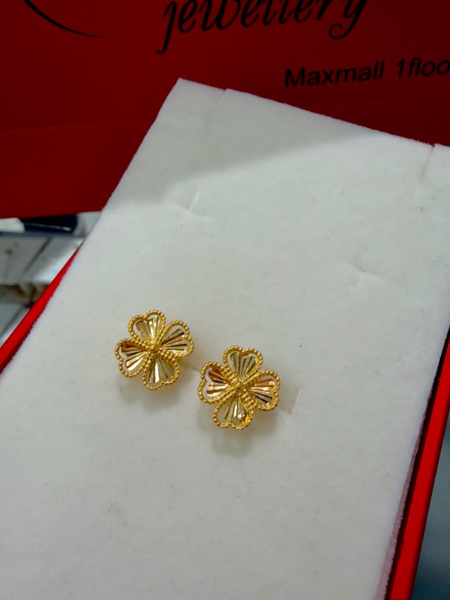 азын цэцэгтэй алт 916