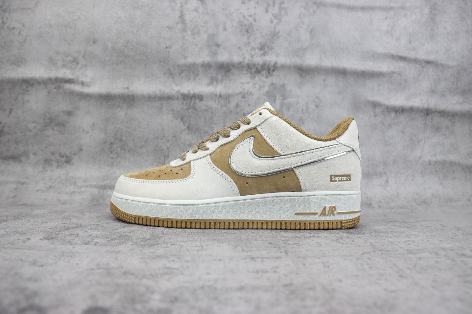 Nike Air Force 1 Low x supreme 97