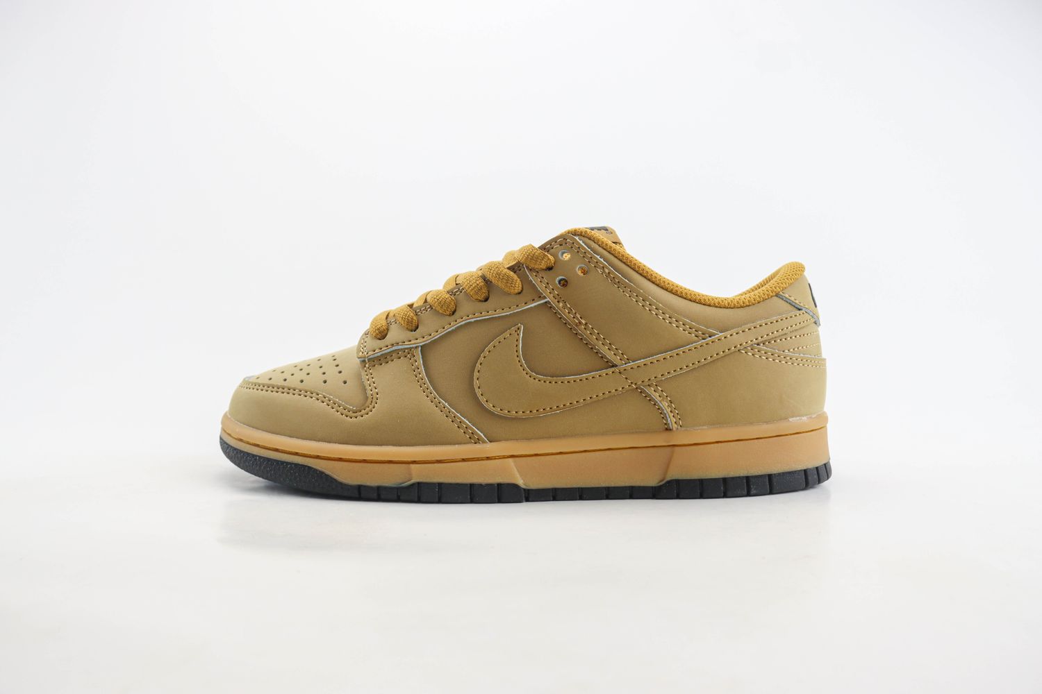  Nike Dunk Low Retro SE Wheat