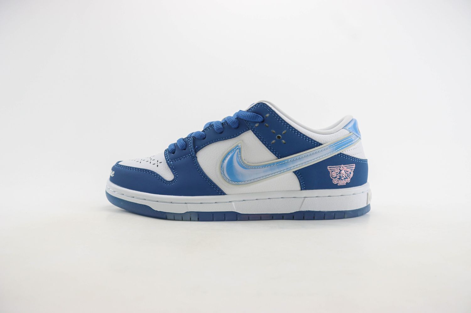 Nk SB Dunk Low x Born x Raised 