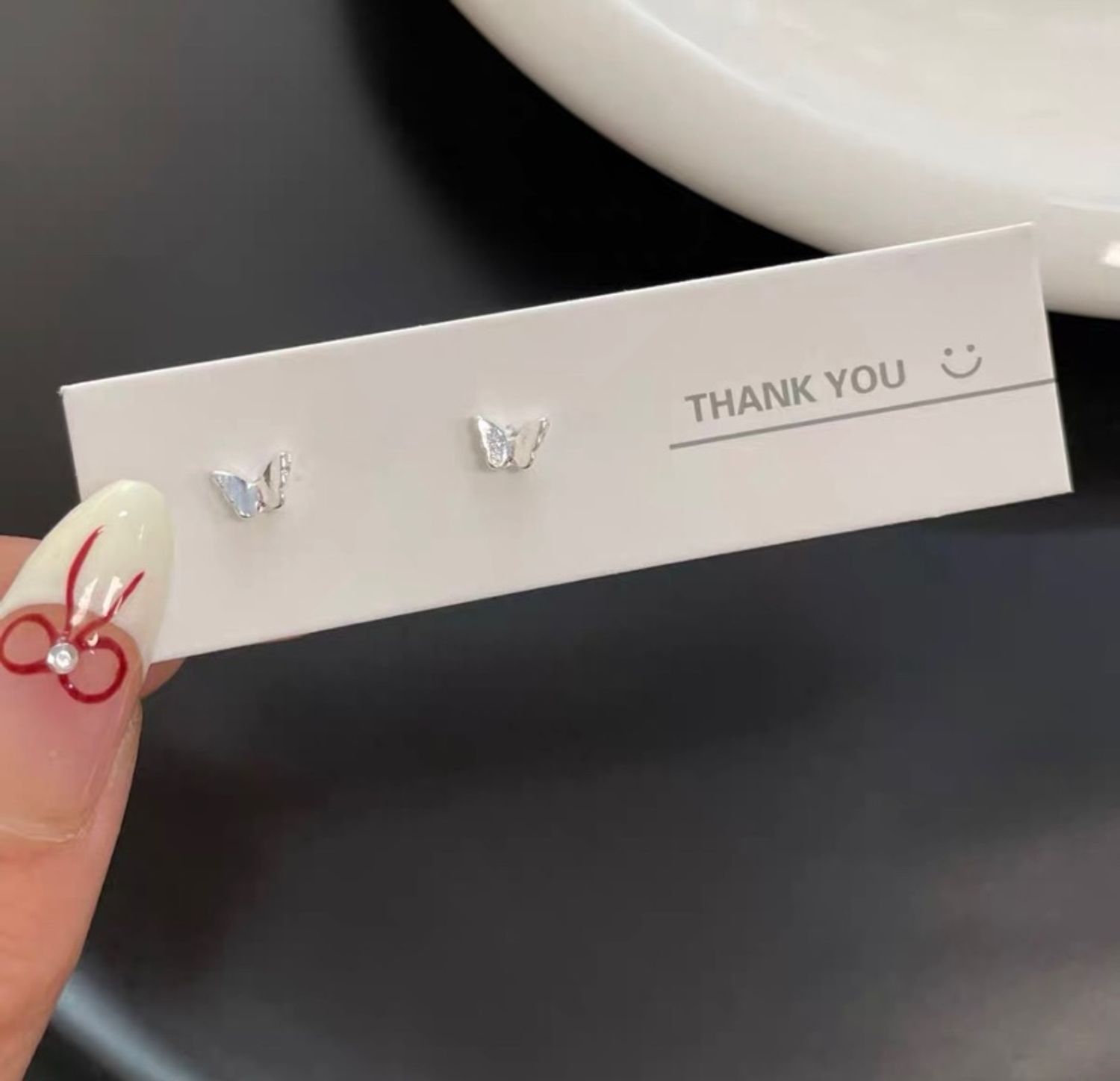 Жижиг ээмэг