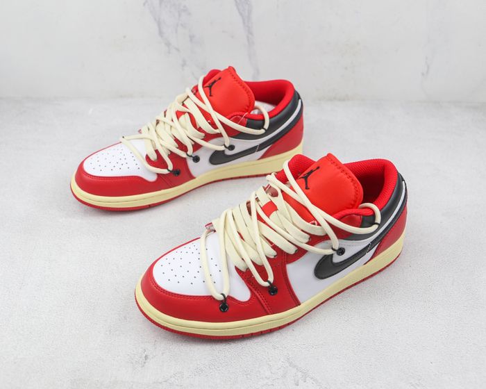 Air Jordan 1 Low Chicago