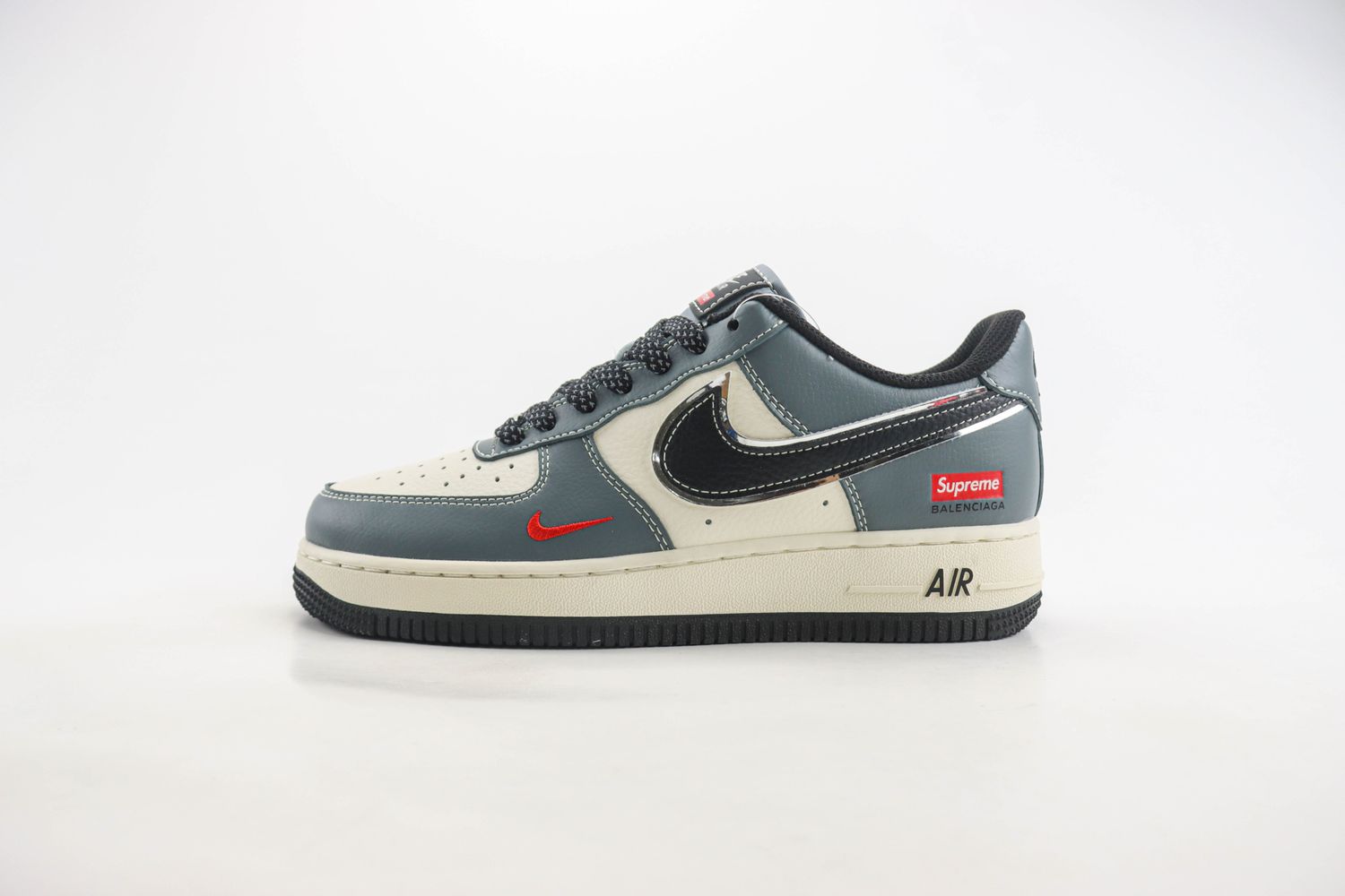 Nike Air Force 1 Low x supreme 51