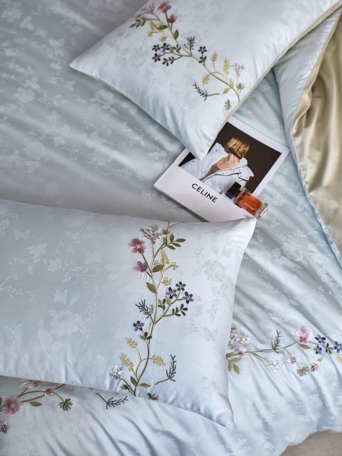 Зөөлөн сатин даавуун материалтай 4 хос