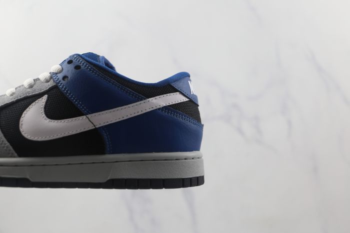 NK SB Dunk Low"Warriors"