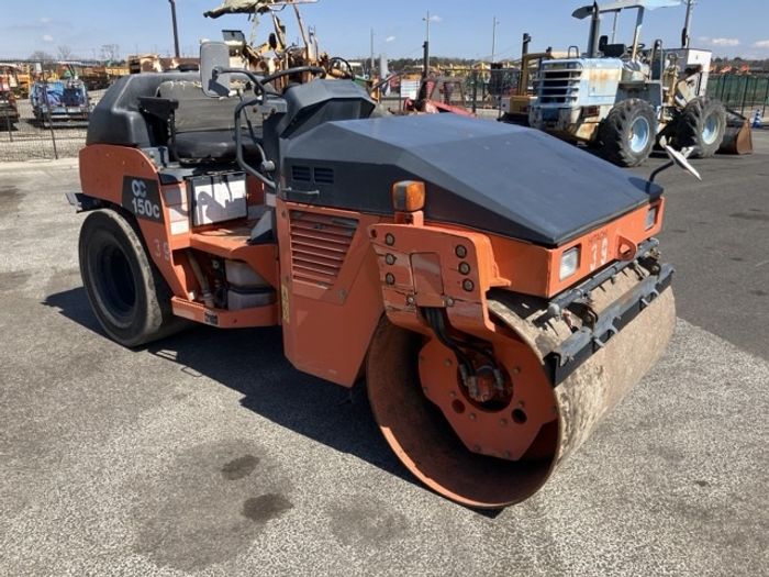 Hitachi 5 ton roller