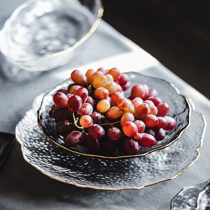 алтан хүрээтэй хүнхэр өнгөгүй таваг