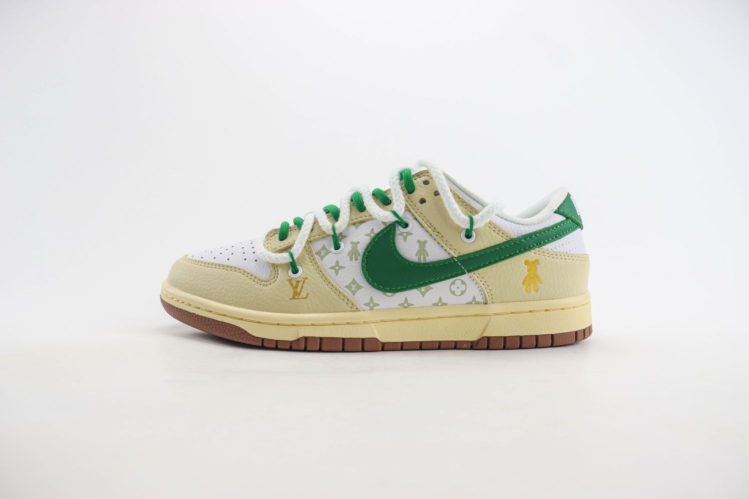 Nike SB Dunk Low x LV 30 