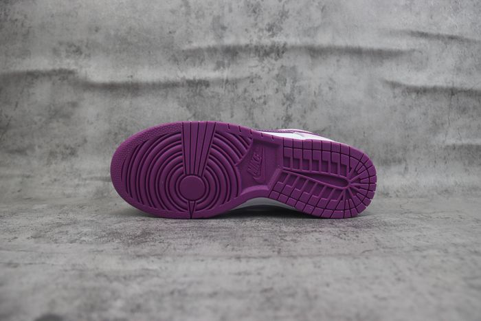 Nike Dunk Low Light Plum