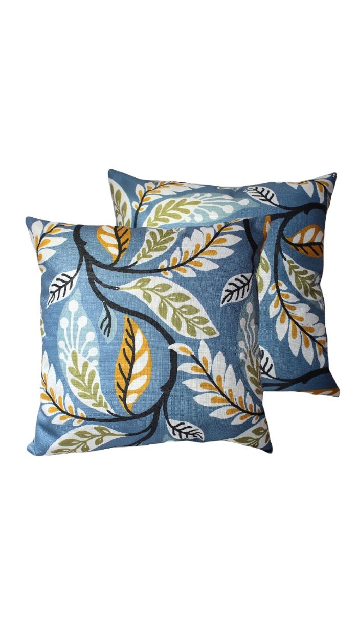 Навчтай хөх эрээн дэр 